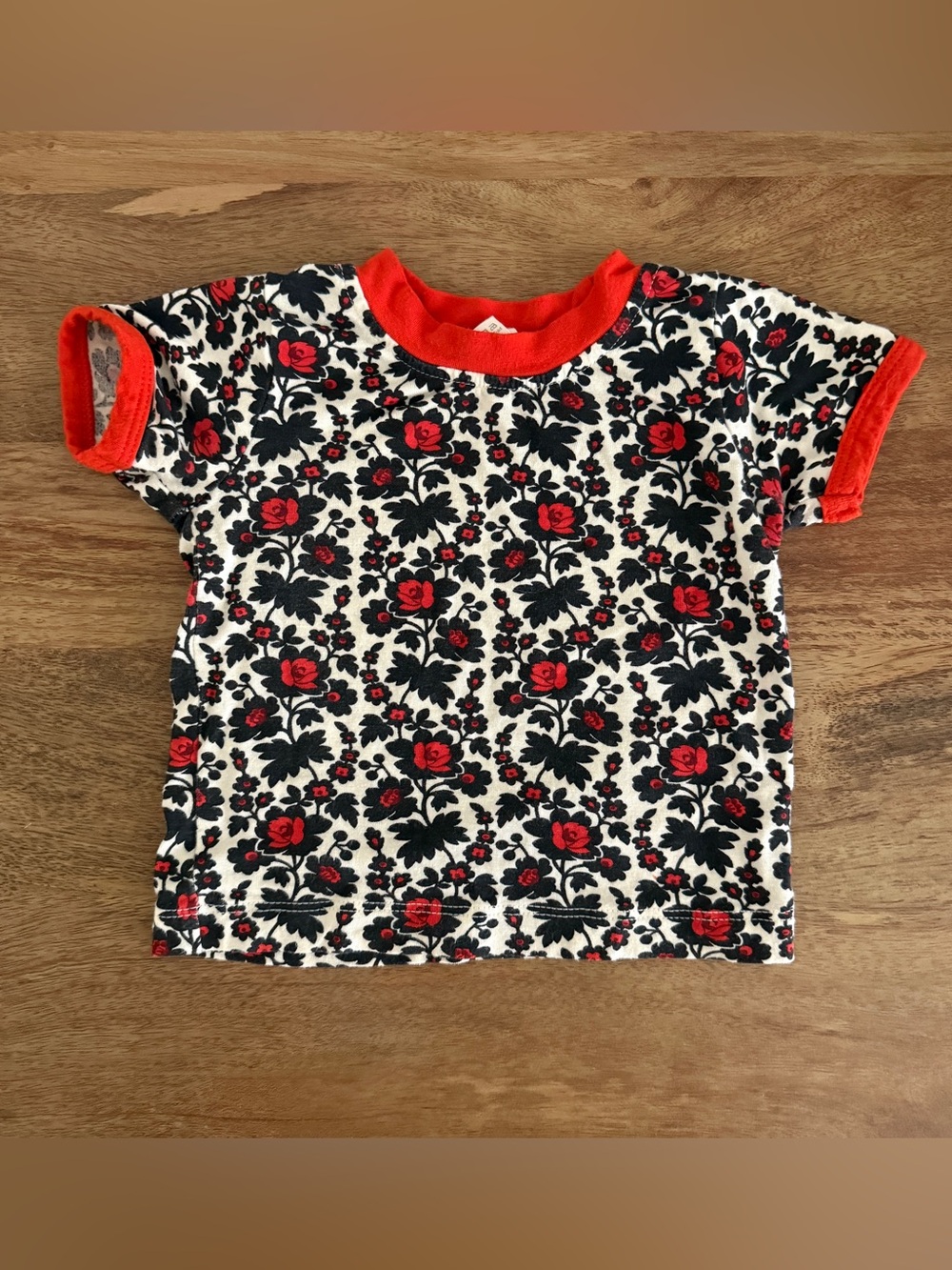 Kate Quinn 3-6 month- Floral Tee with Red Trim gentle use, worn one time.